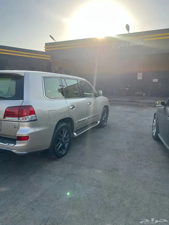 لكزس موديل 2014 فل 5