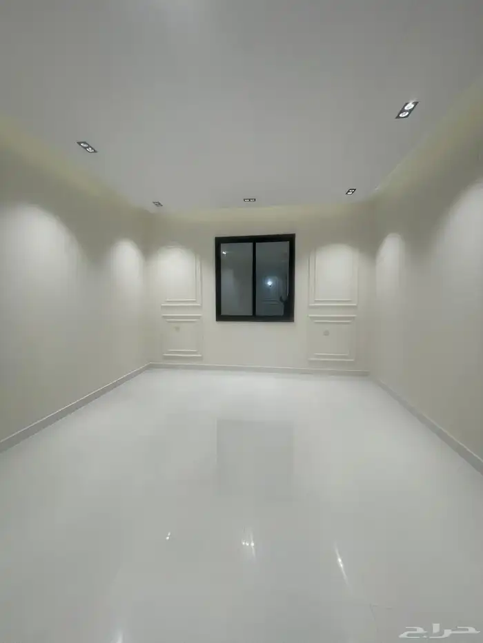 للبيع ادوار ارضيه وشقق علويه حى المعارض خميس مشيط 37