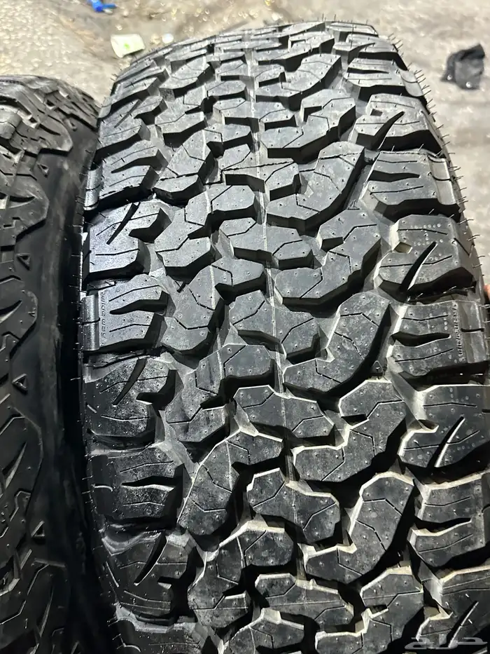 جنوط ميثود 5 مسمار رانجلر مع كفرات نص حجري مقاس 17 4