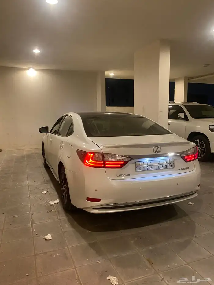 لكزس 2016 ES350 فل كامل تحمل لوحه مميزه 0