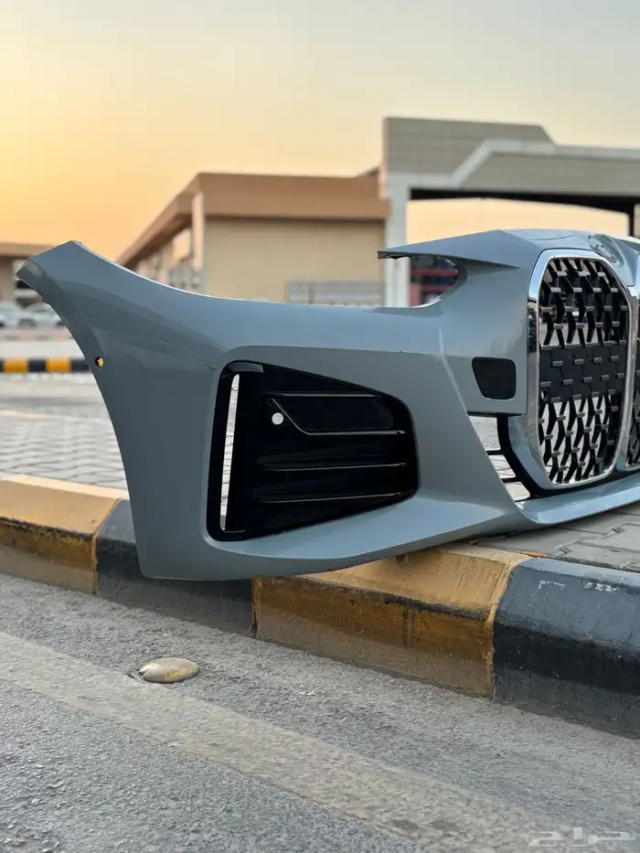 متوفر صدام امامي BMW G22 3
