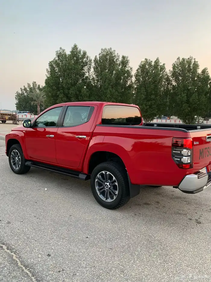 مسيتسوبيشي(L200) بحالة المصنع 2