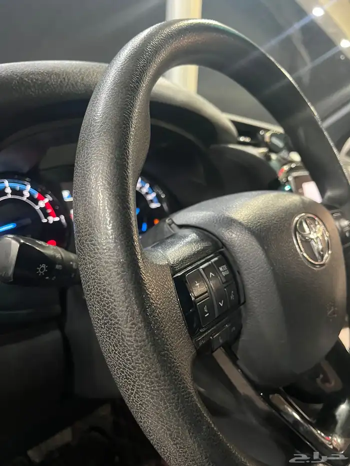 تويوتا هايلكس 6 سلندر ادفنشر عداد قليل 19