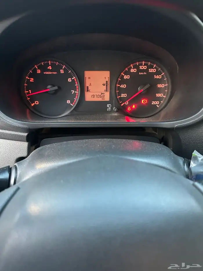 مستبيشي L200 بنزين 12