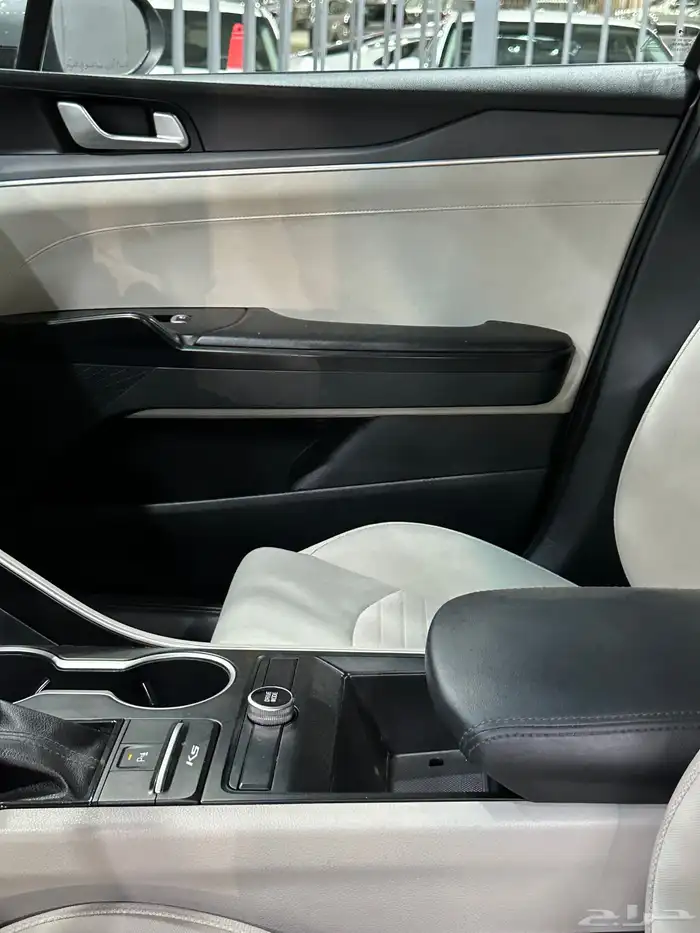 كيا K5 تيتانيوم 2022 محرك 2.5 لدى معرض(عبيد الرشيدي) 26