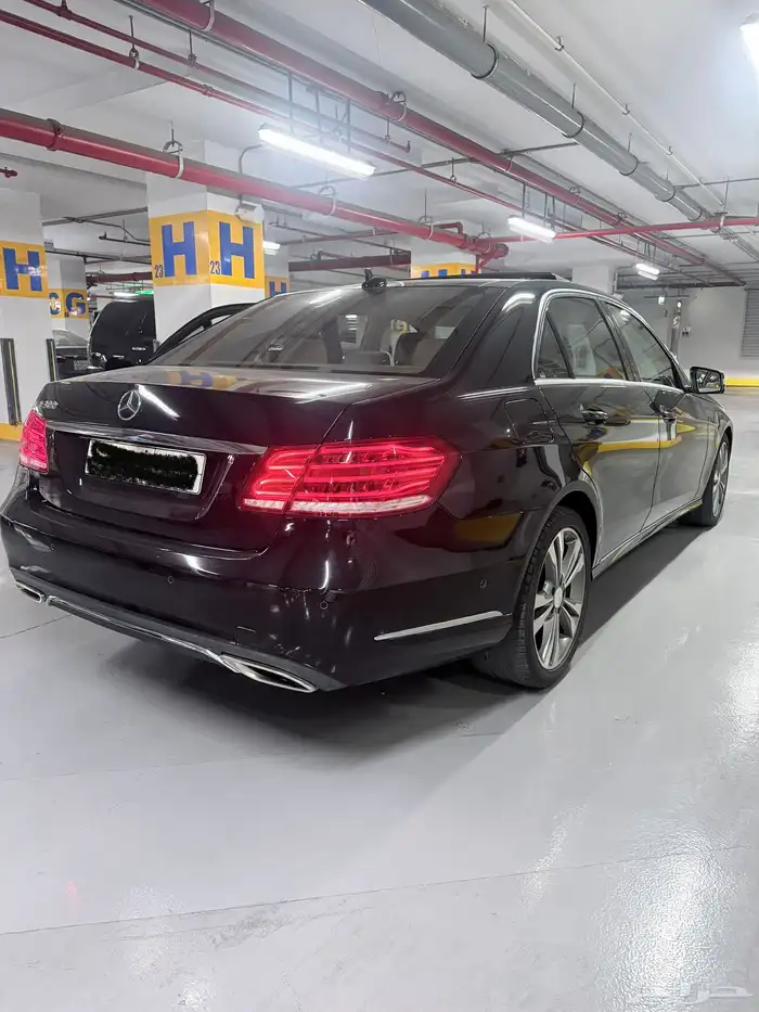 للبيع مرسيدس E300 نظيف جدا 2