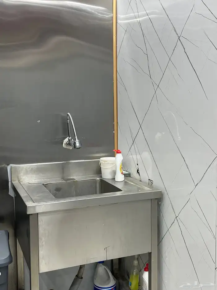 مطعم للتقبيل 7