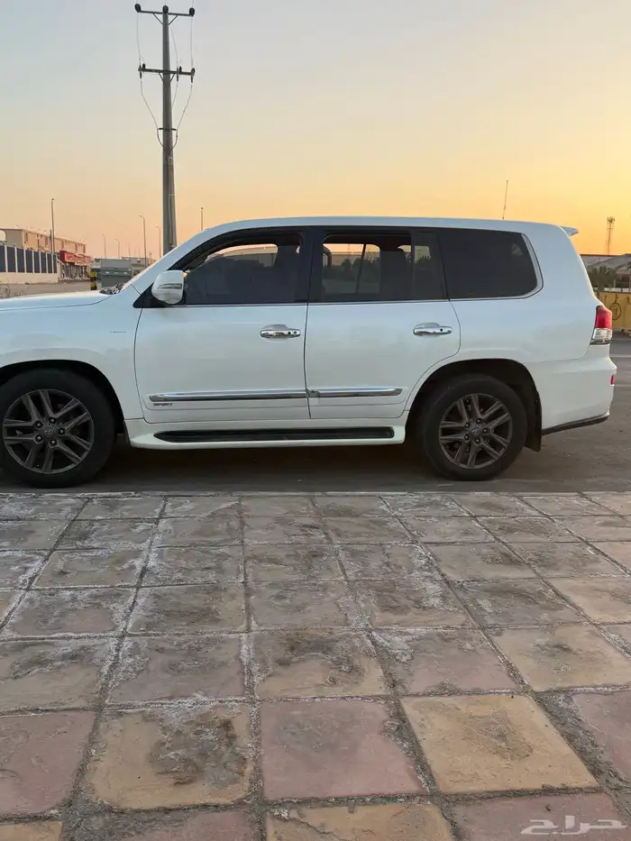 لكزس 2012 فل كامل للبيع LX570 SPORT 0