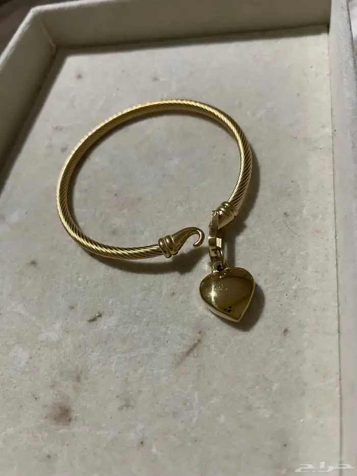 اكسسوارات سلاسل وأساور 6