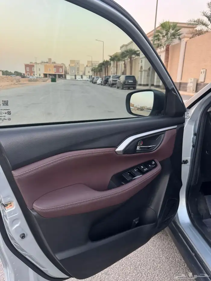 اوربان كروزر2025 13