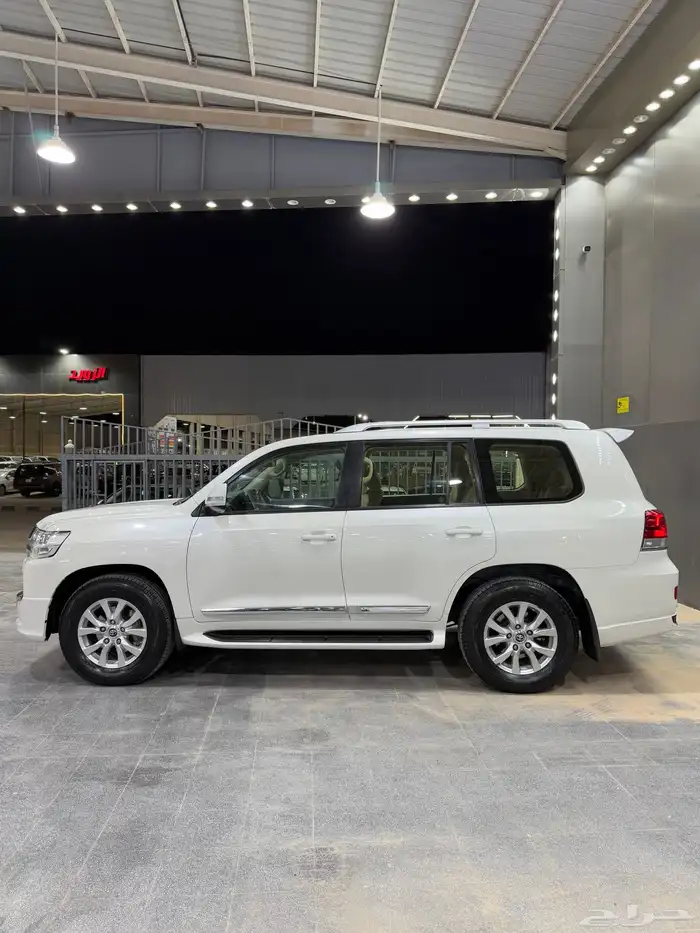 جي اكس ار ديزل 2020 بريمي لدى معرض(عبيد الرشيدي) 17