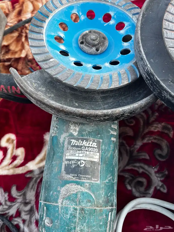 ادوات بناء وسنفرة للجدران استخدام نظيف 8