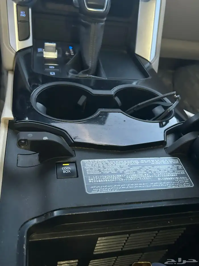 لاندكروزر 1 GXR ديزل 2022 20