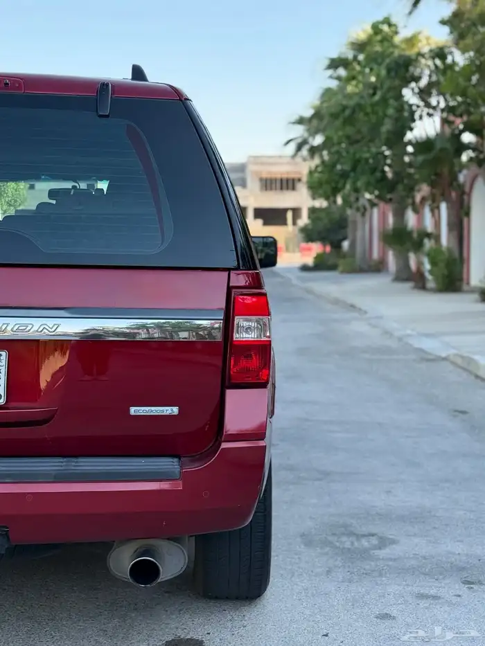 Ford Expedition XLT 2016 10