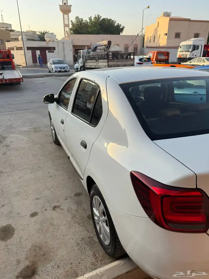 سيارة من نوع RENAULT - SYMBOL 2019 4