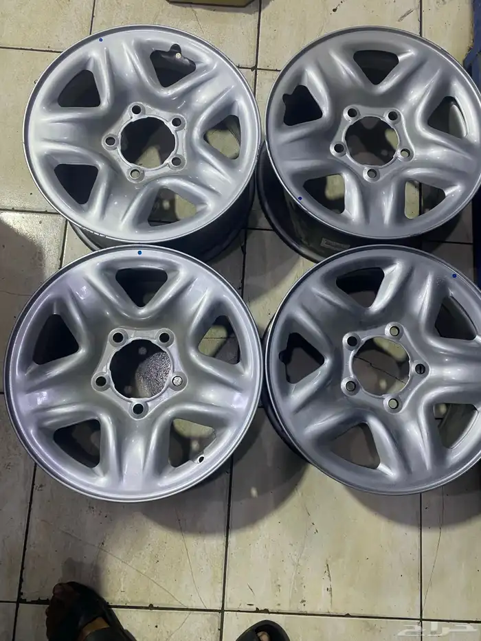 طقم جنوط ديازل مقاس17. 8 هنش جديد اصليه وكاله 9