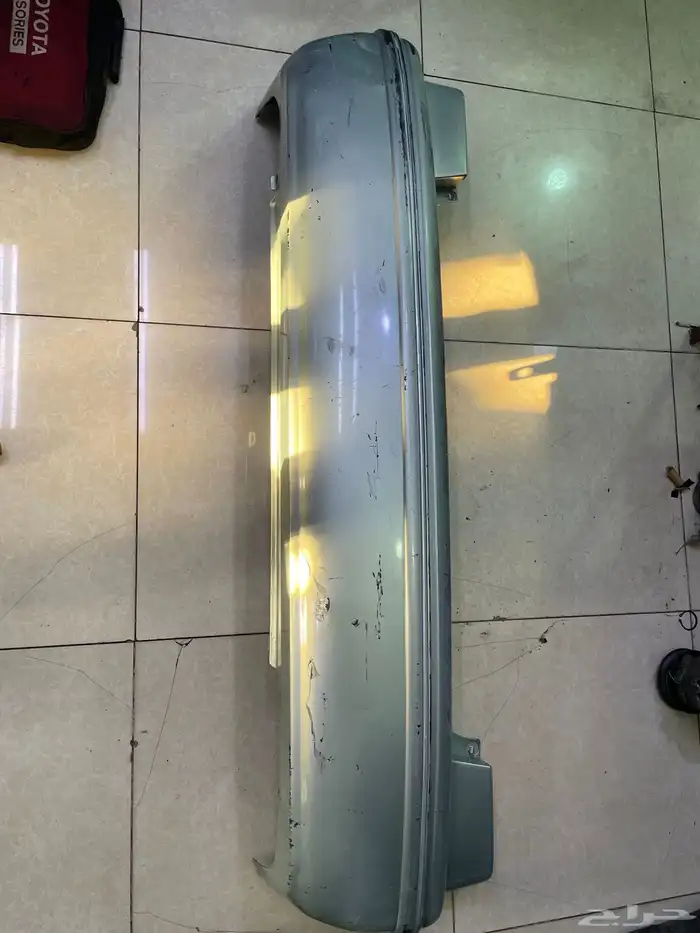 صدام كامري 2001-2002 اصلي مستعمل نظيف خلفي السعر 650 0