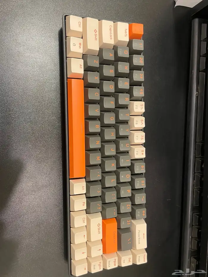 كيبورد لاسلكي للبيع 0