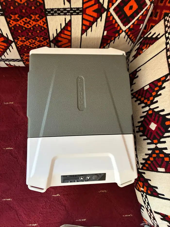 للبيع ثلاجة 9 لتر جديده 1