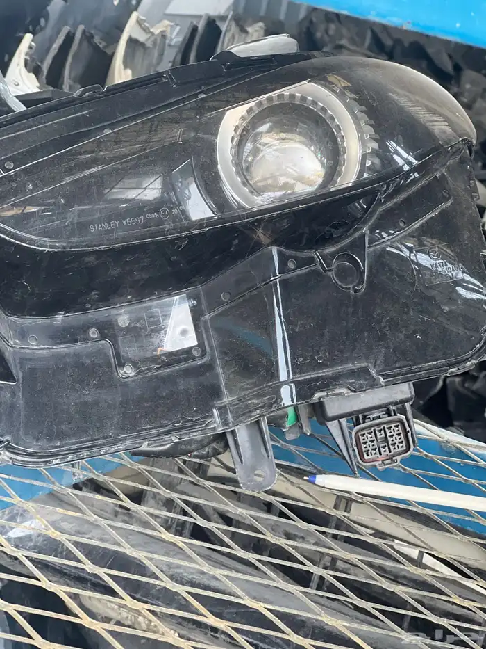 أبواب شمعات وصدامات مازداxc9 cx5 و6و3وcx30 2