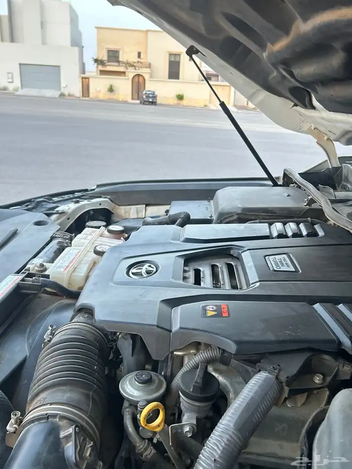 لاندكروزر 1 GXR ديزل 2022 21