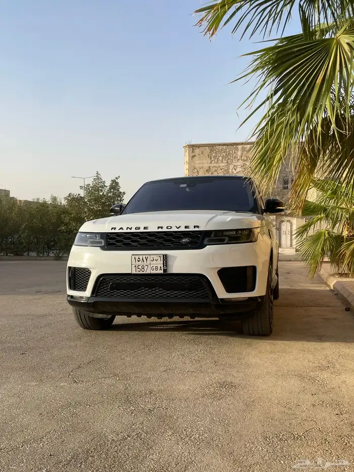 رنج روفر سبورت ديزل 2021 (( بحالة ممتازة )) 6