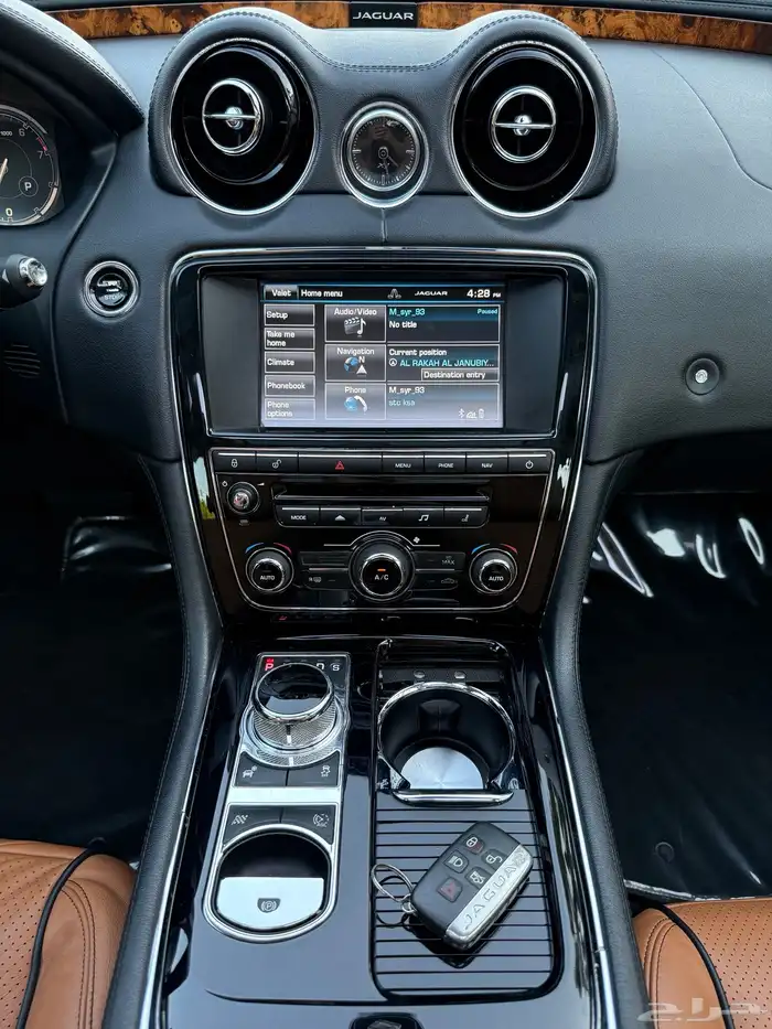 JAGUAR XJ L 2015 29