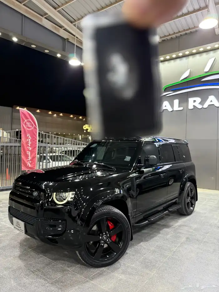 ديفندر 2020 فئة HSE V6 لدى معرض(عبيد الرشيدي) 42