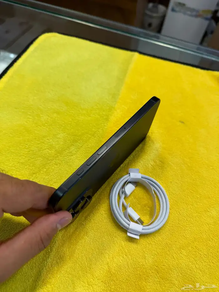 آيفون 16 برو ماكس بطارية 100  256 قيقاء عدد الدورات 17 5