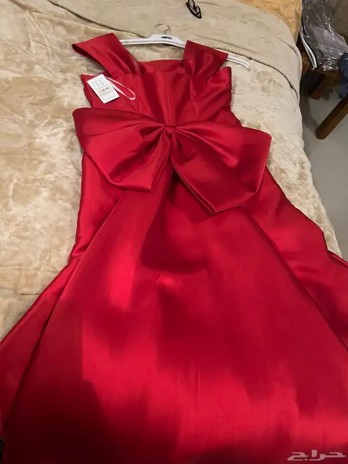 فستان جديد لم يلبس تأجلت المناسبه 1