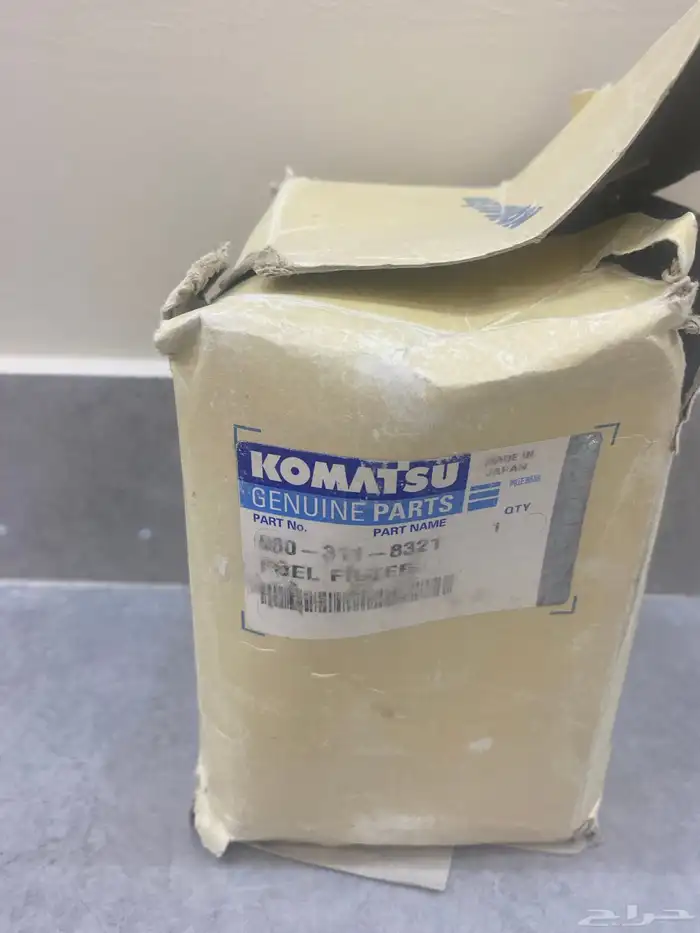 فلتر زيت حقة معدات كبيره جديده أصلي 11