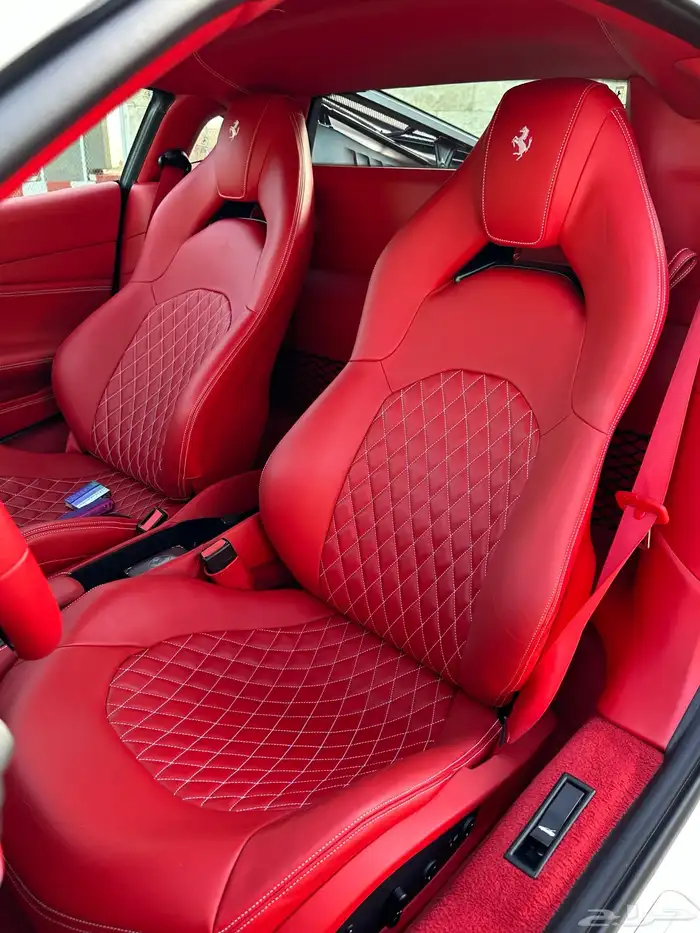 للبيع فيراري 488 GTB عالضمان 7