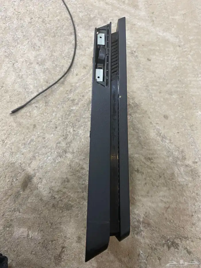 سوني فور مع يد اصليه ومع شريط فيفا25 4