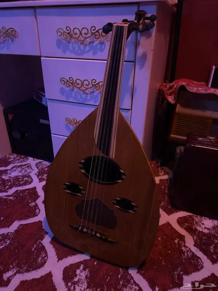 اله العود عراقي قديم قبل ممكن 70 سنه الصانع محمد صوت جبار 1