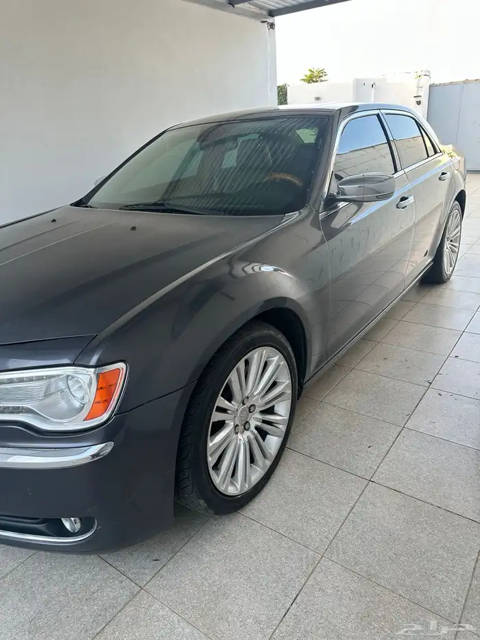 كرايزلر 300c موديل 2014 فل كامل همي 1