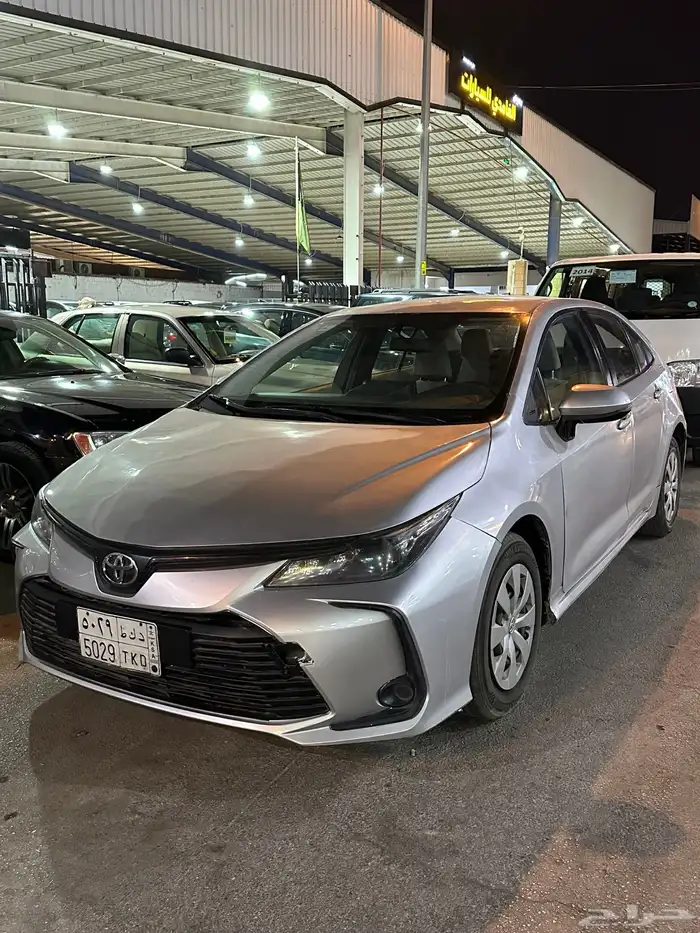 للبيع مجموعه 6 سيارات تويوتا كورولا 2020 السعر يبدا 37 وكثر 7