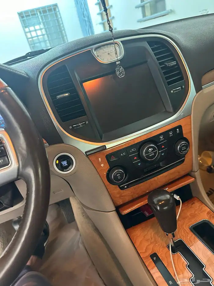 كرايزلر 300c موديل 2014 فل كامل همي 10