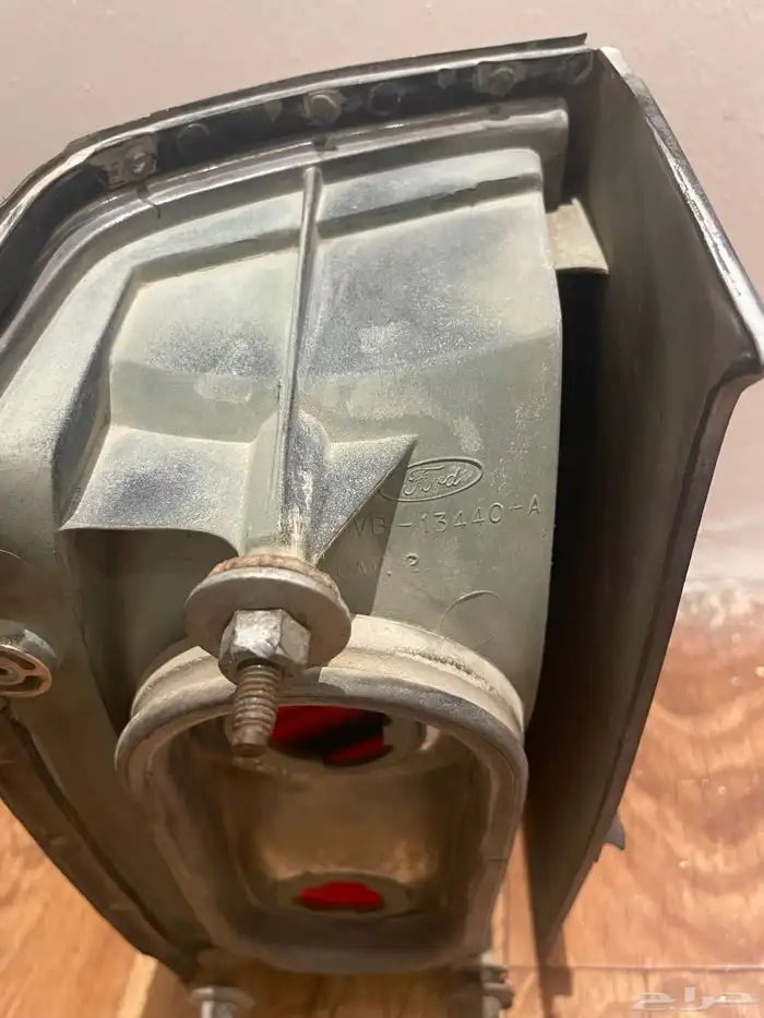 للبيع اسطب أصلي لنكون تاون كار موديل 96 1