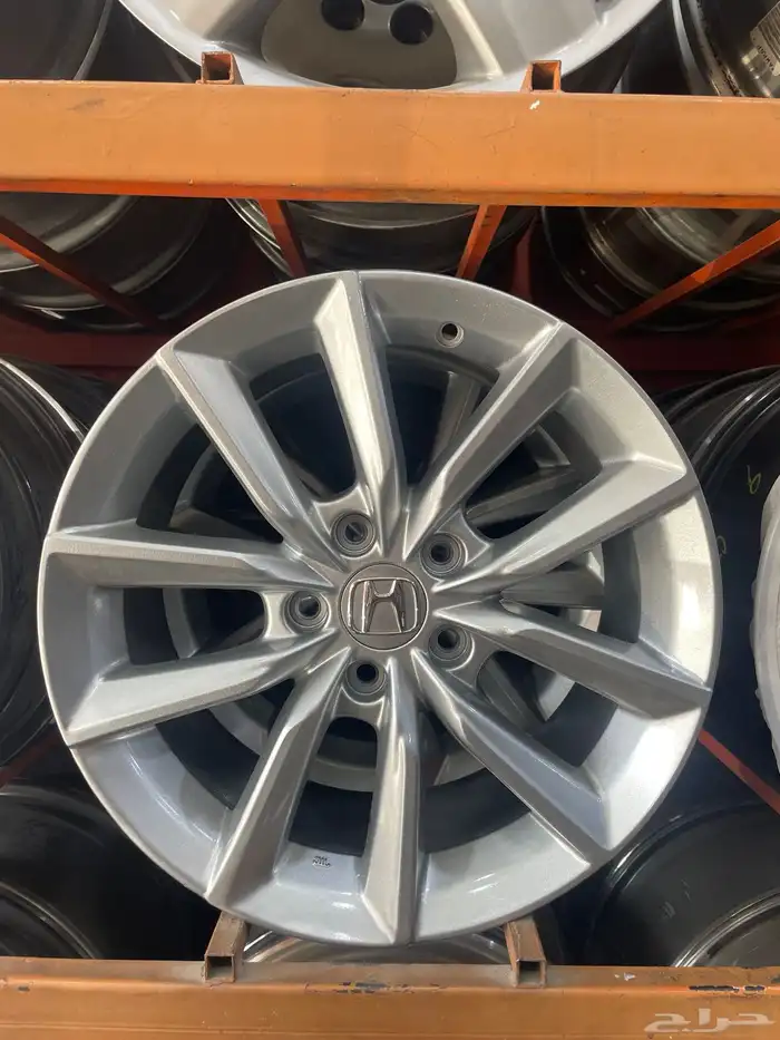 جنوط هوندا اكورد استاندر موديل2022 مقاس 17 اصلي وكاله 1