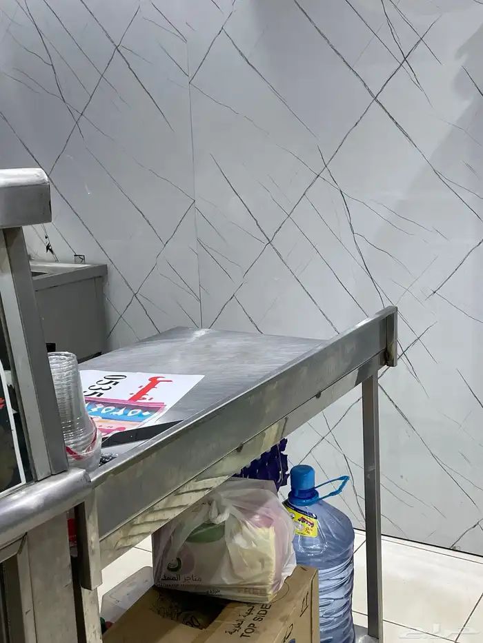 مطعم للتقبيل 8