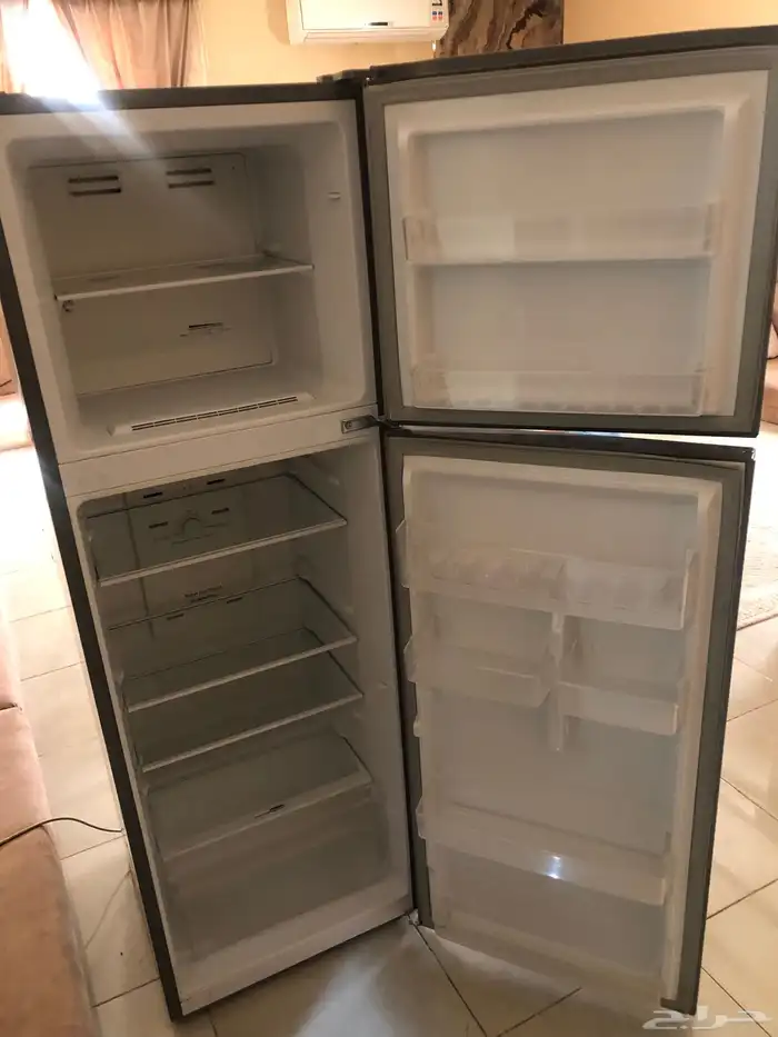 ثلاجه عطلانه البيع مستعجل 3