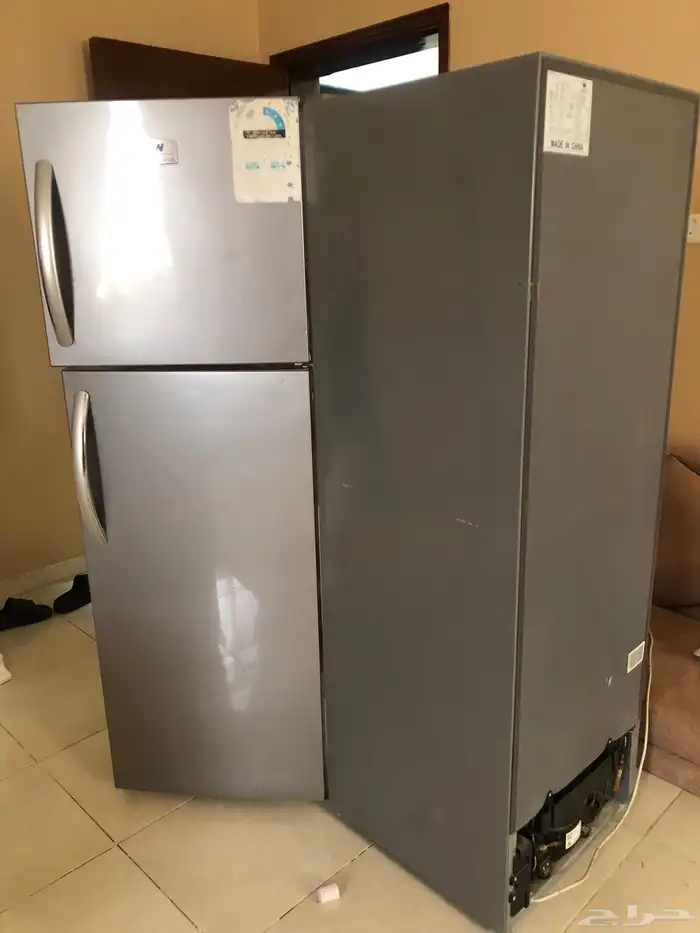 ثلاجه عطلانه البيع مستعجل 0