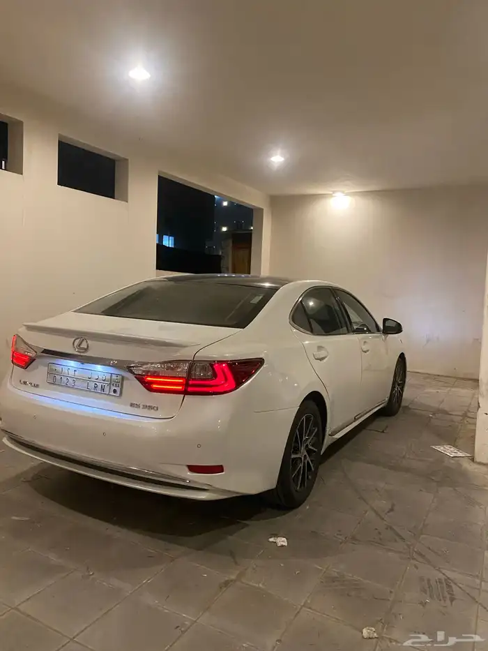 لكزس 2016 ES350 فل كامل تحمل لوحه مميزه 1