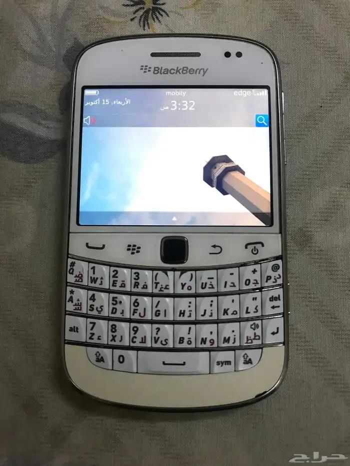 بلاك بيري بولد 9900 للبيع شغال نظيف 0