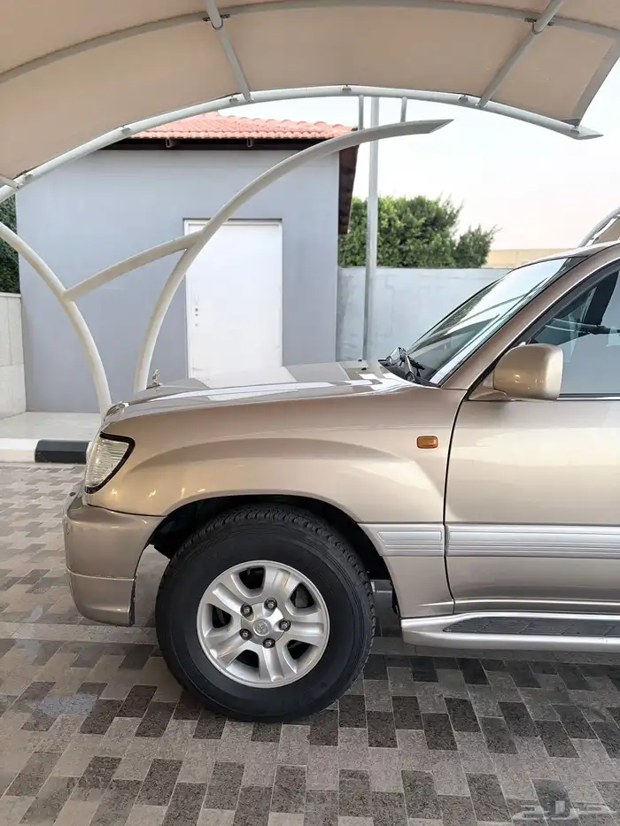 جيب GXR موديل 2005 نظيف 3