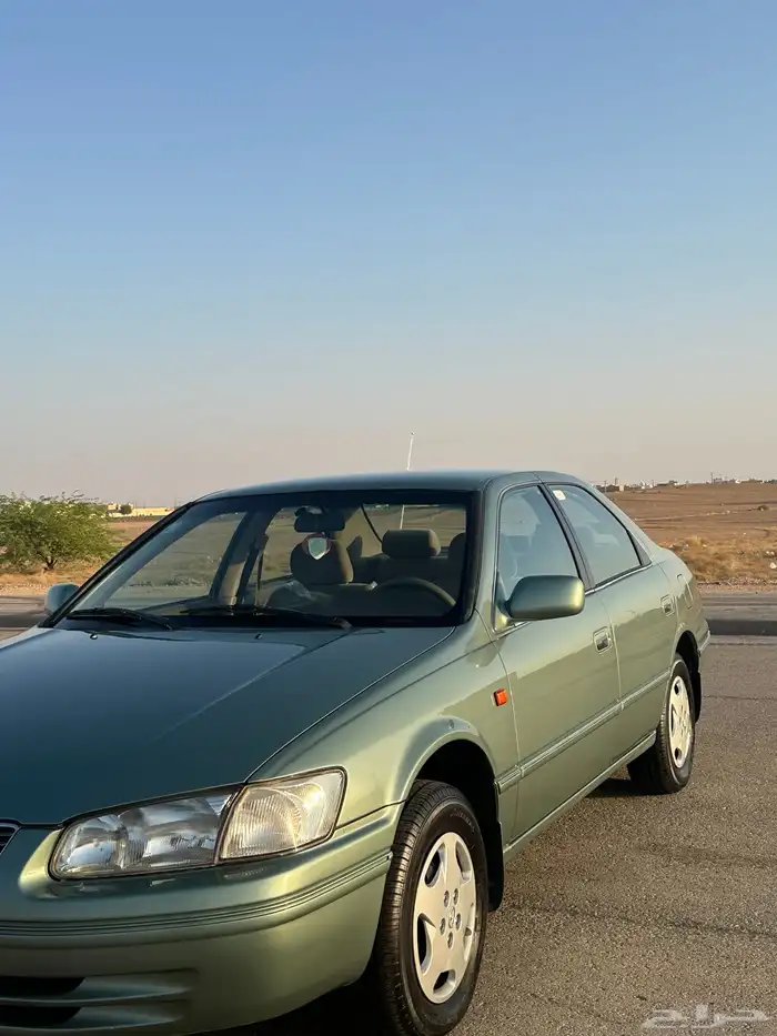 للبيع كامري 2000 14