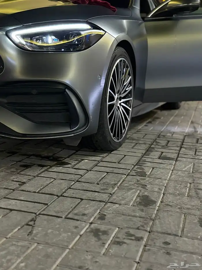 مرسيدس C300 2022 اعلى المواصفات جفالي 163 الف 3