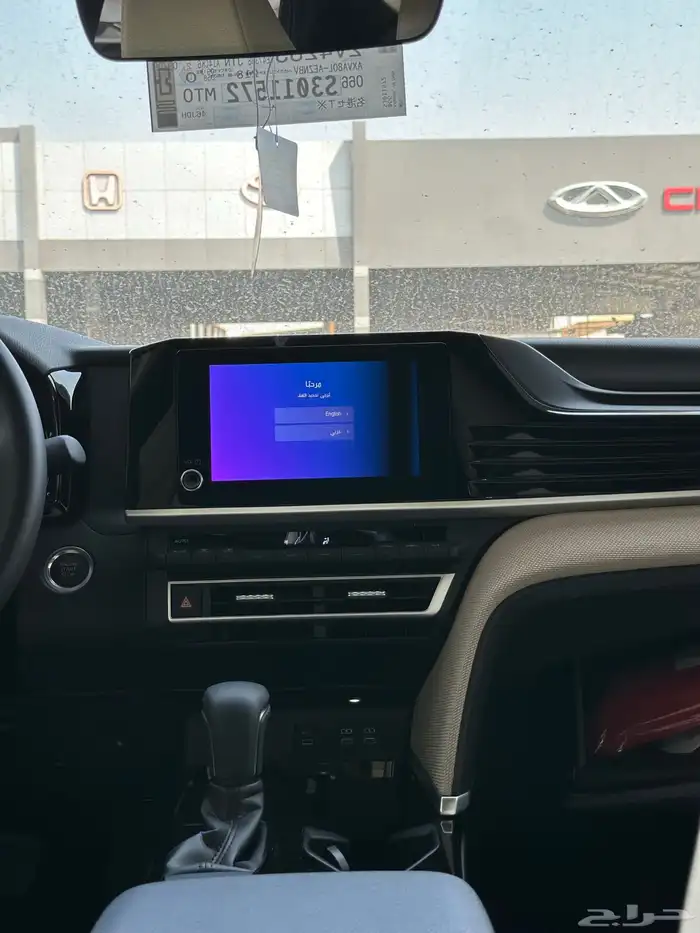 تويوتا كامري LE بنزين الوان اسود موديل 2025 7