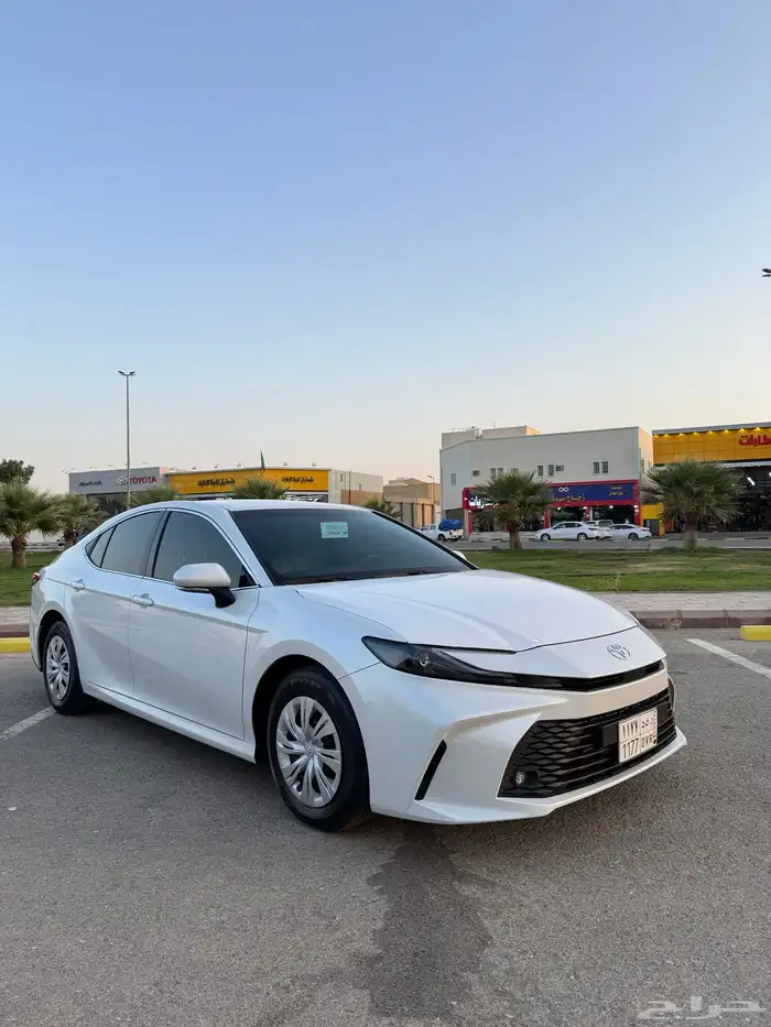 كامري 2025 E استاندر 8