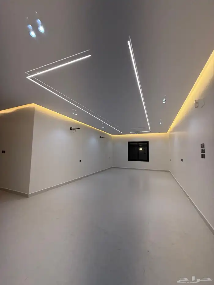 دور للبيع حي الشروق بالمربع الذهبي يمين فاخر شغل شخصي 16